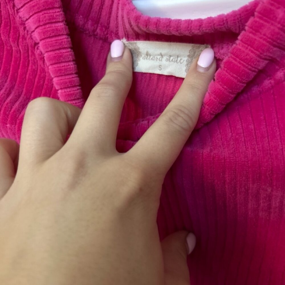 Hot Pink Ribbed Sweater - Picture 2 of 3